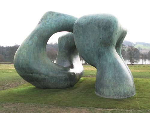 Large Two Forms_2_Henry Moore